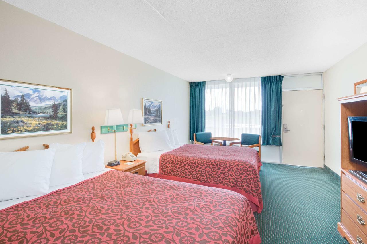 Days Inn By Wyndham Newport Ngoại thất bức ảnh